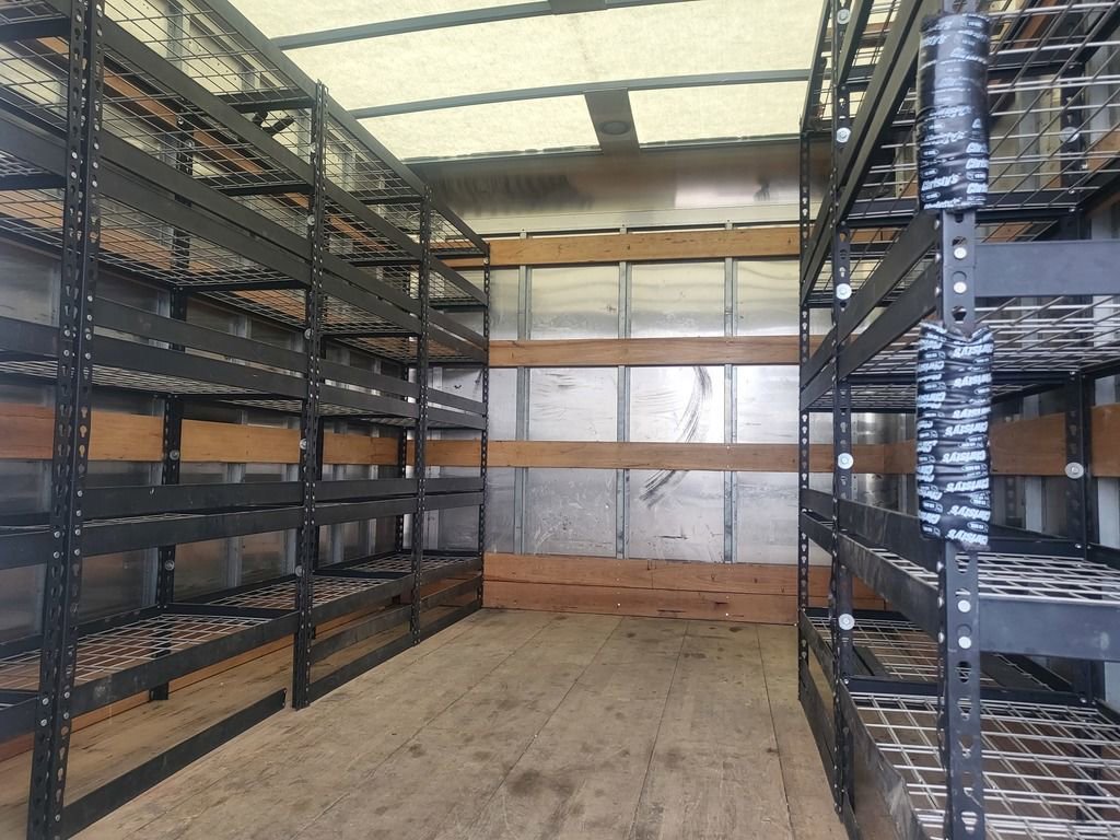Used 2018 Isuzu NPR image 5