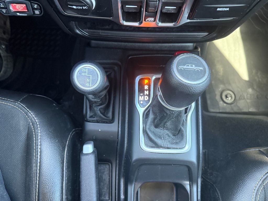 Used 2021 Jeep Gladiator Sport image 27