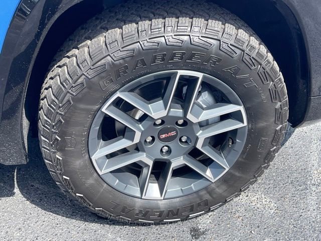 New 2026 GMC Terrain AT4 w/ Convenience Package III image 26