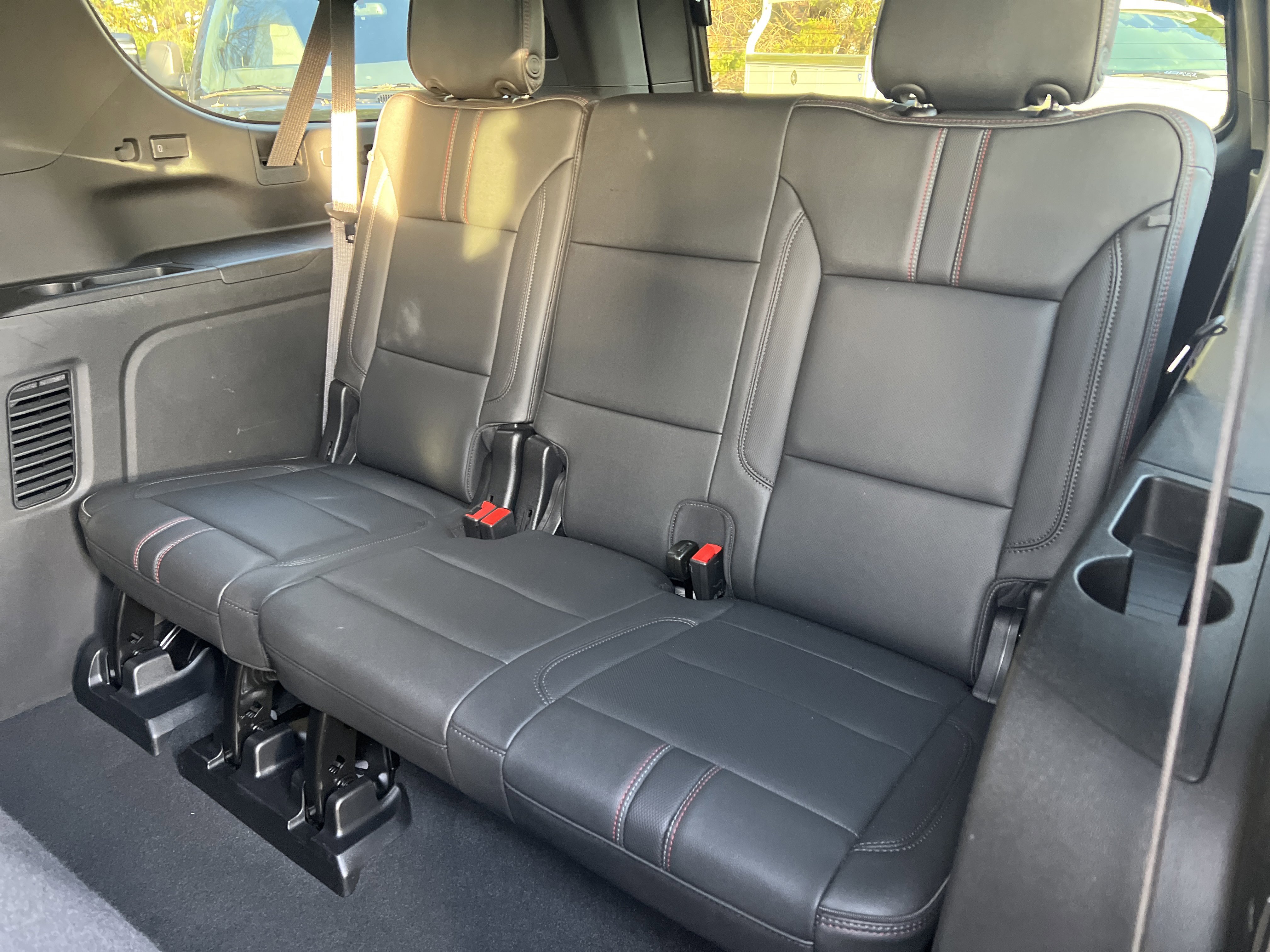 Certified 2024 Chevrolet Suburban RST w/ Luxury Package image 32