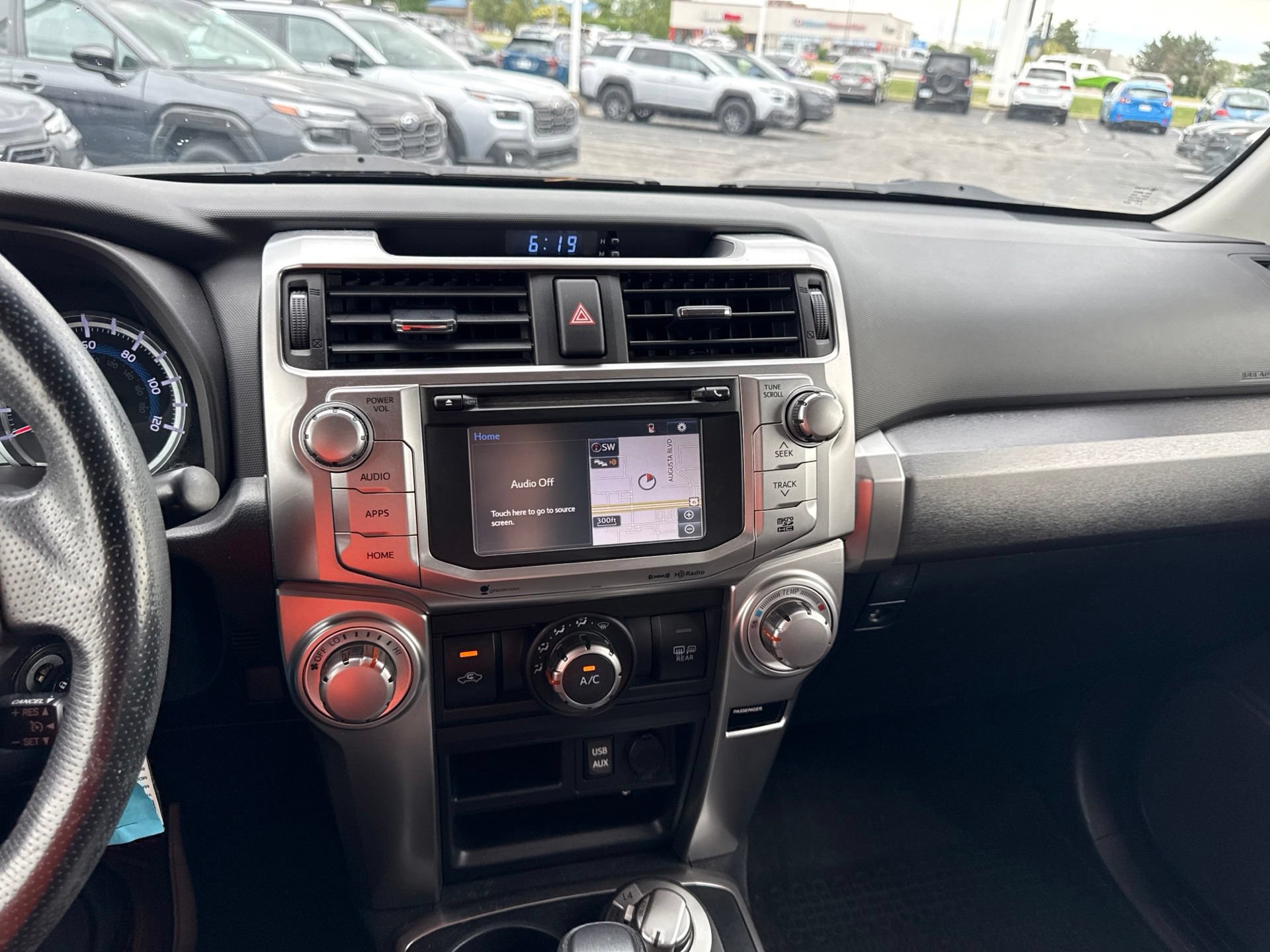 Used 2016 Toyota 4Runner SR5 AWD/4WD image 11