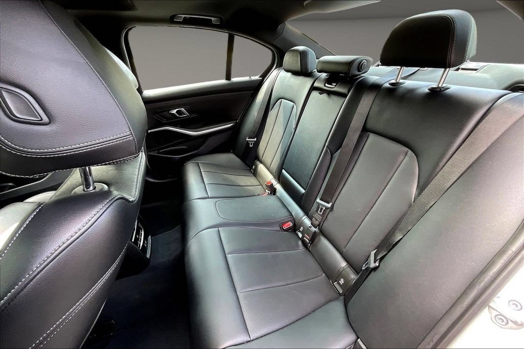 Used 2025 BMW 330i Sedan RWD image 25