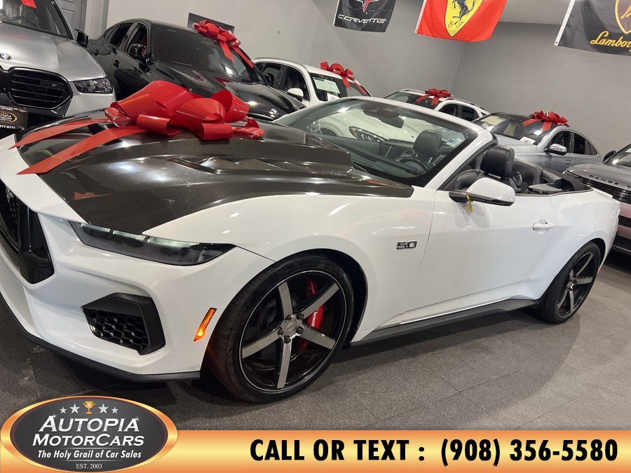 Used 2024 Ford Mustang GT Premium RWD image 3