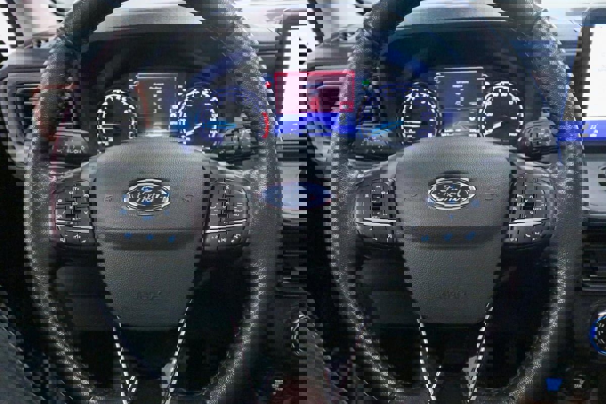 Used 2022 Ford Maverick Lariat w/ Lariat Luxury Package image 17