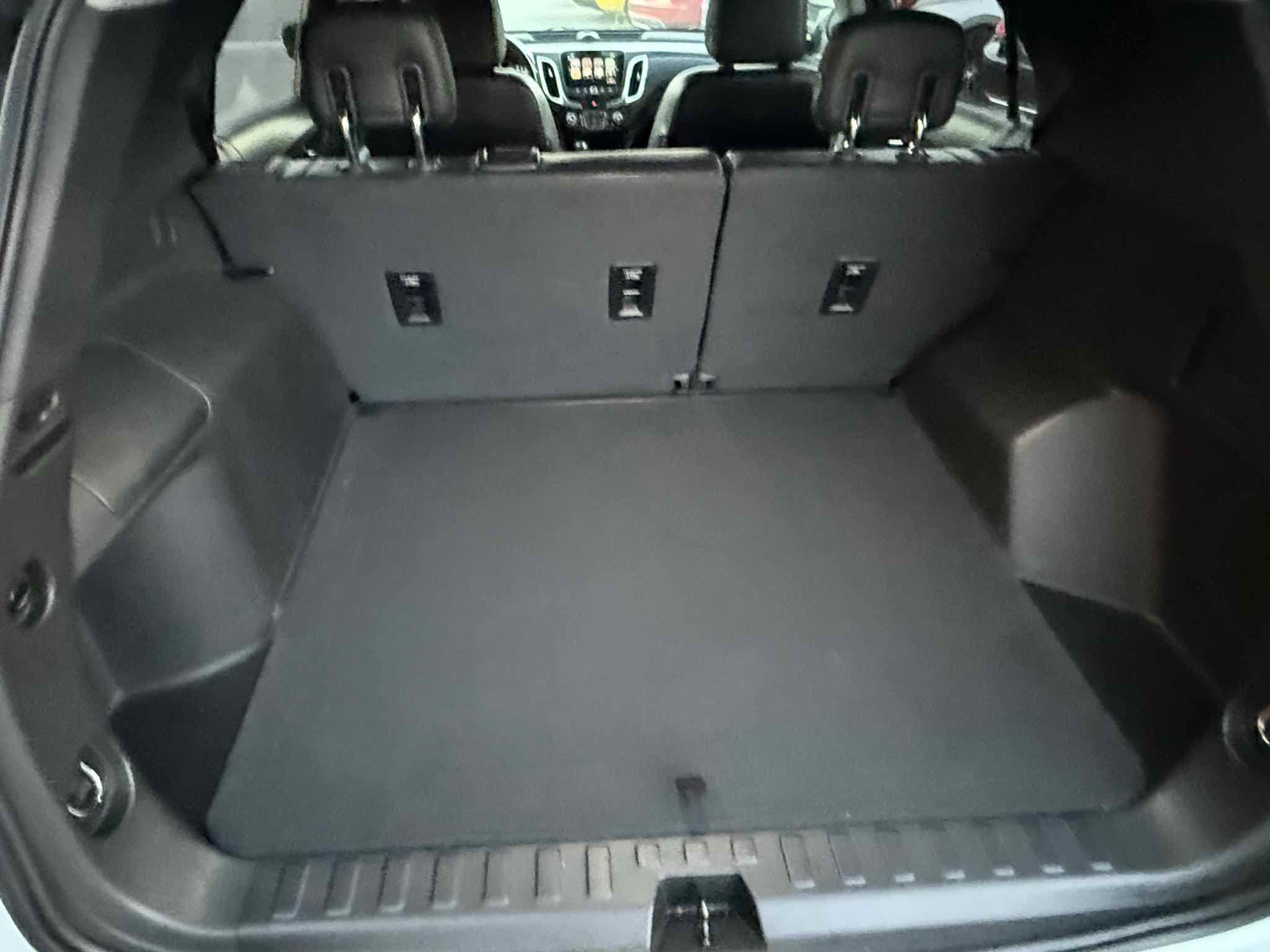 Used 2018 Chevrolet Equinox Premier FWD image 60