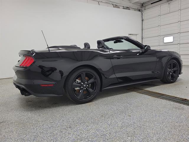 Used 2021 Ford Mustang GT Premium w/ Equipment Group 401A RWD image 3