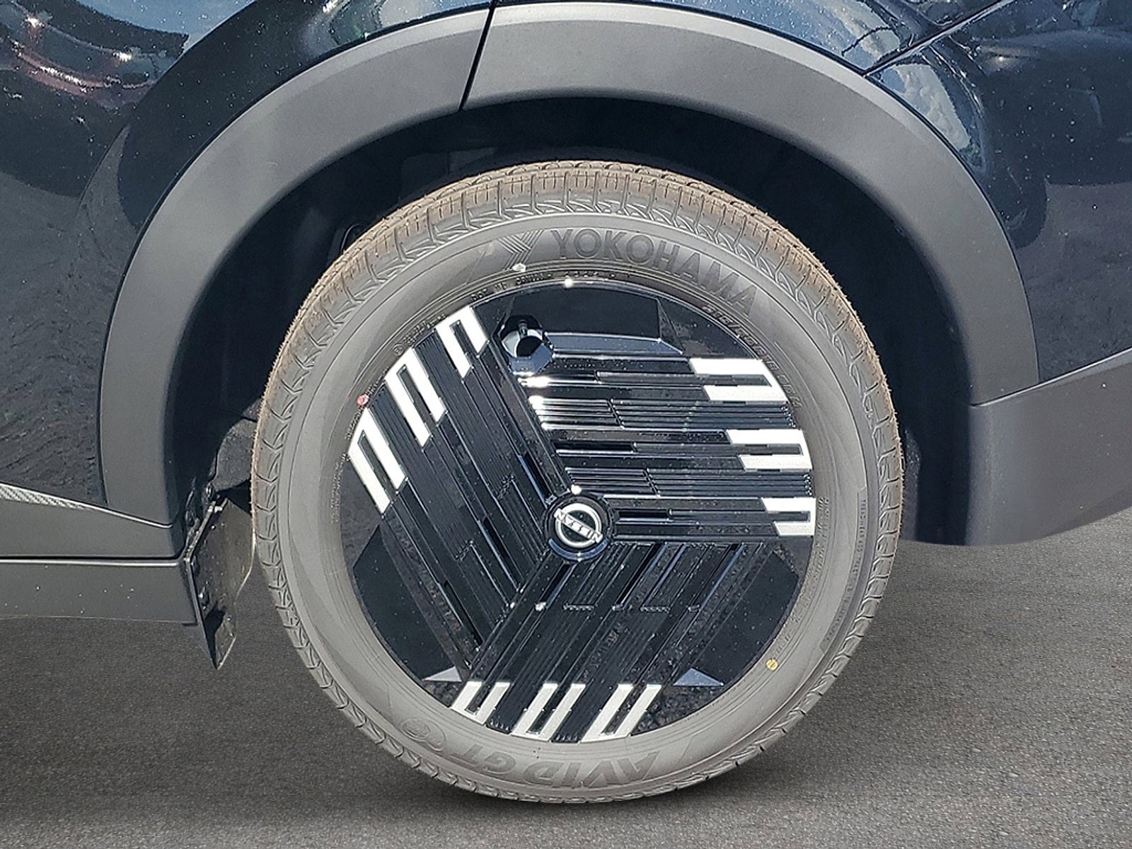 New 2026 Nissan Leaf w/ Floor Mat Package (S+) FWD image 9