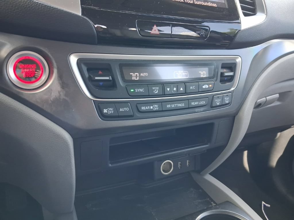 Used 2017 Honda Pilot EX image 27