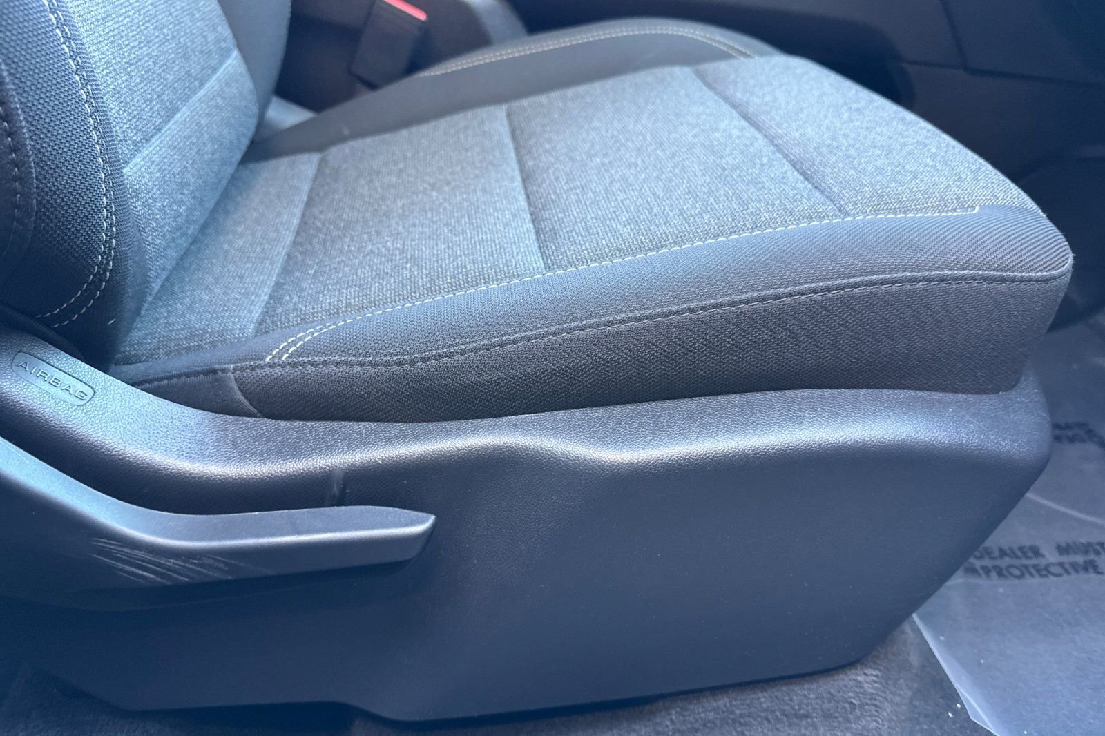 Used 2025 GMC Acadia Elevation image 21