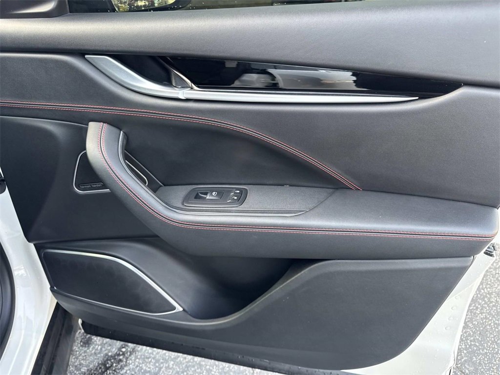 Used 2018 Maserati Levante S GranSport image 26