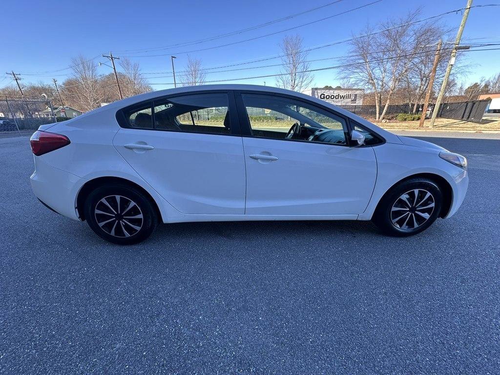 Used 2016 Kia Forte LX FWD image 6