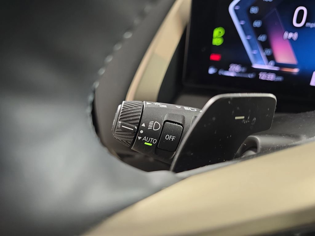 Certified 2025 BMW X3 xDrive30i w/ Convenience Package image 25