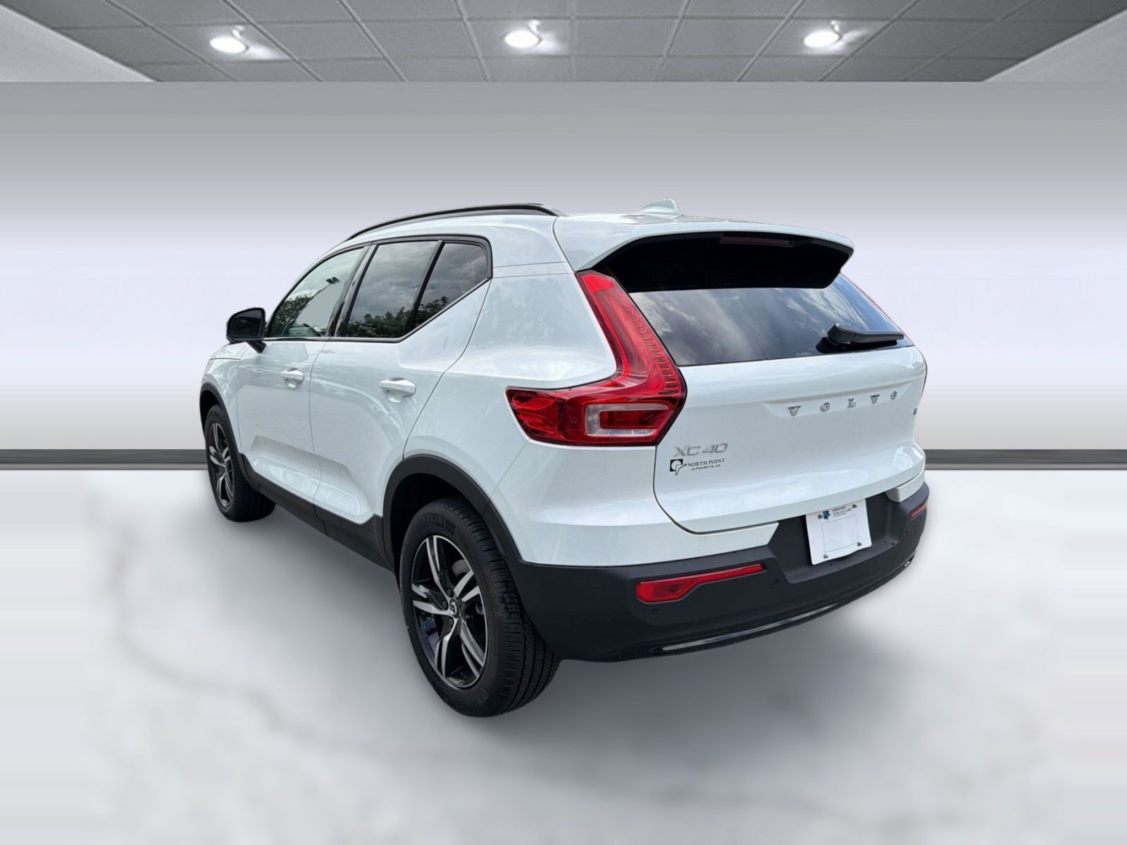 New 2026 Volvo XC40 B4 Core w/ Protection Package FWD image 3