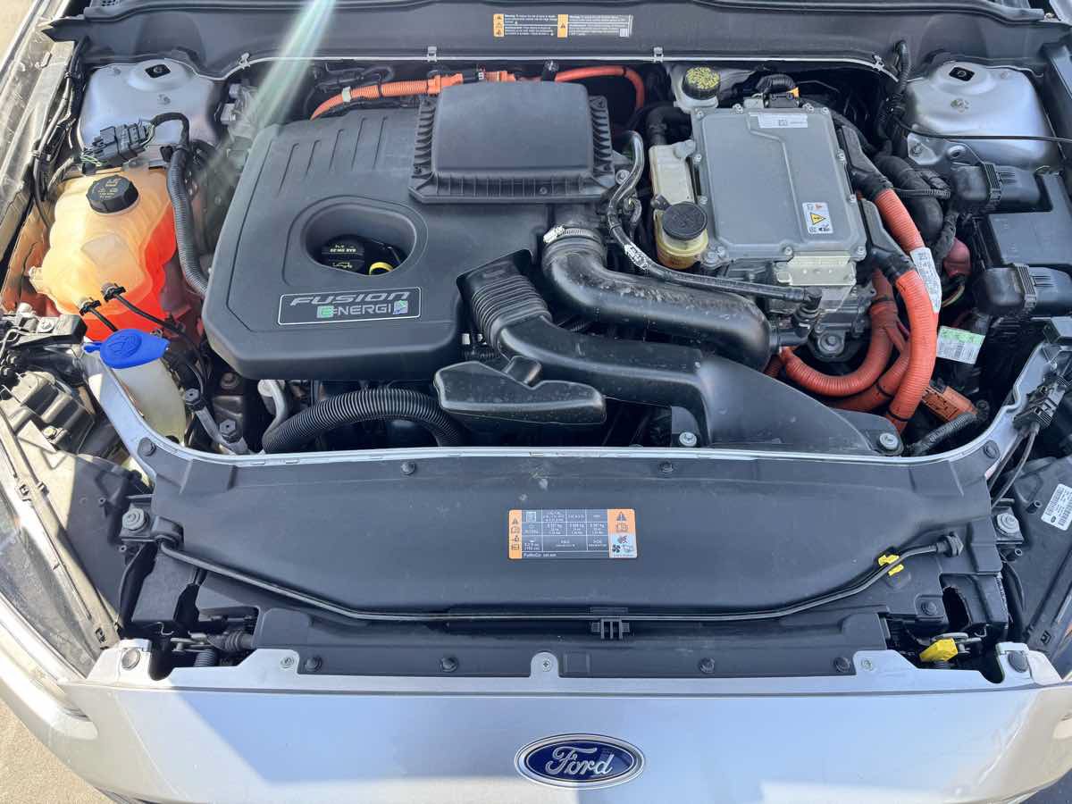 Used 2014 Ford Fusion Energi SE FWD image 21