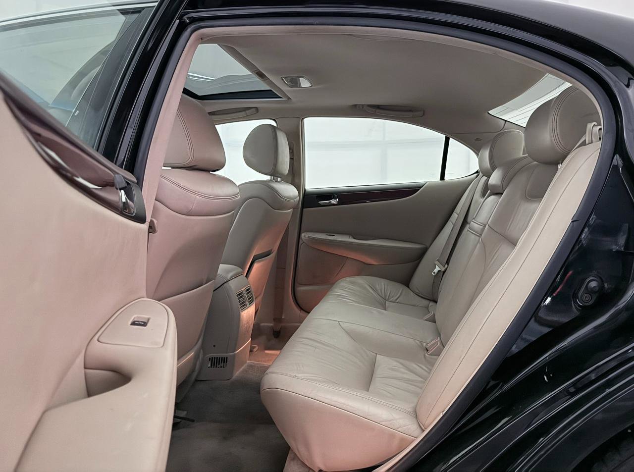 Used 2003 Lexus ES 330 image 22