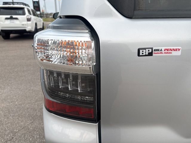Used 2024 Toyota 4Runner TRD Off-Road Premium AWD/4WD image 10