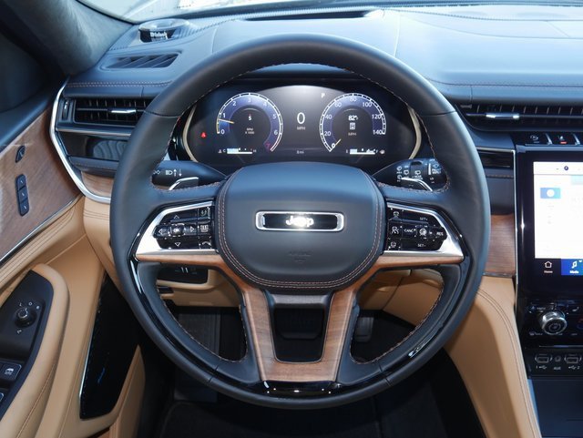 New 2025 Jeep Grand Cherokee L Summit image 21