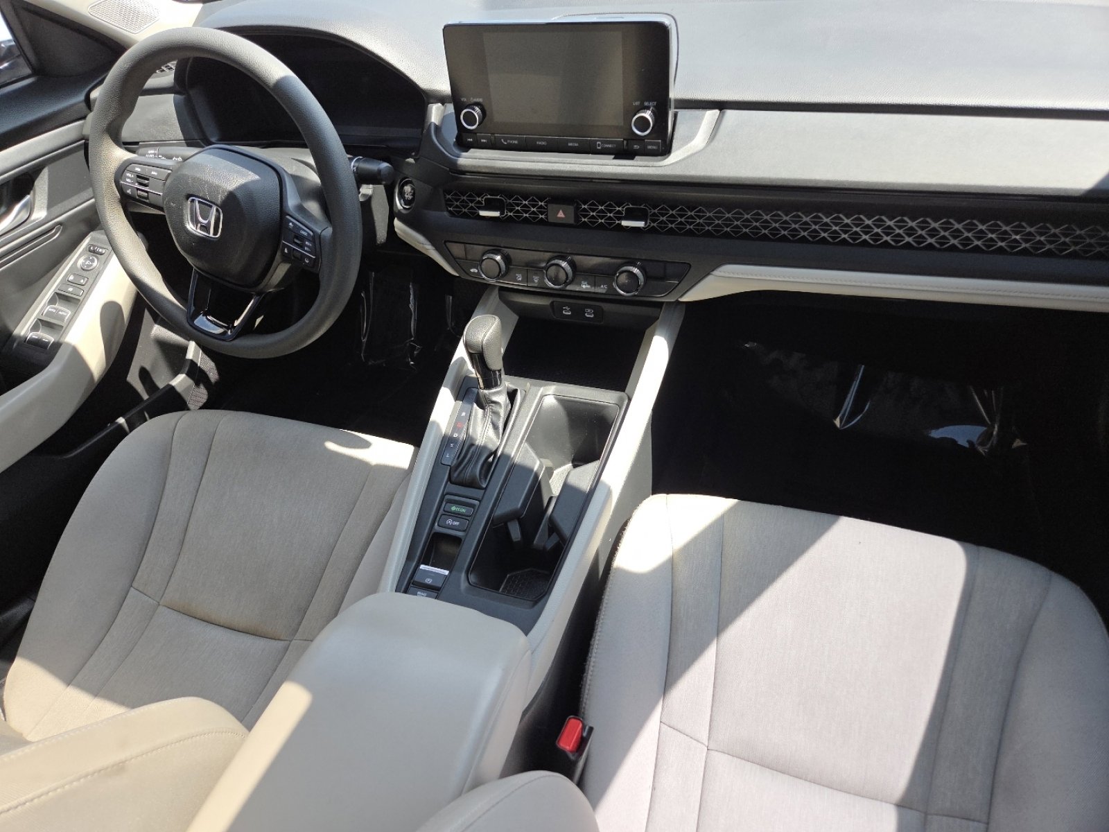 Used 2024 Honda Accord EX image 25