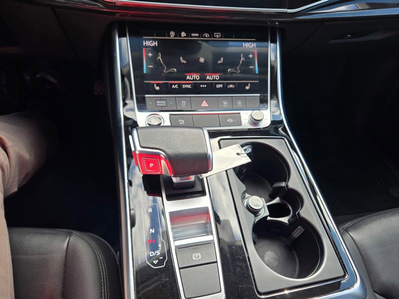 Used 2023 Audi Q7 3.0T Premium Plus image 16