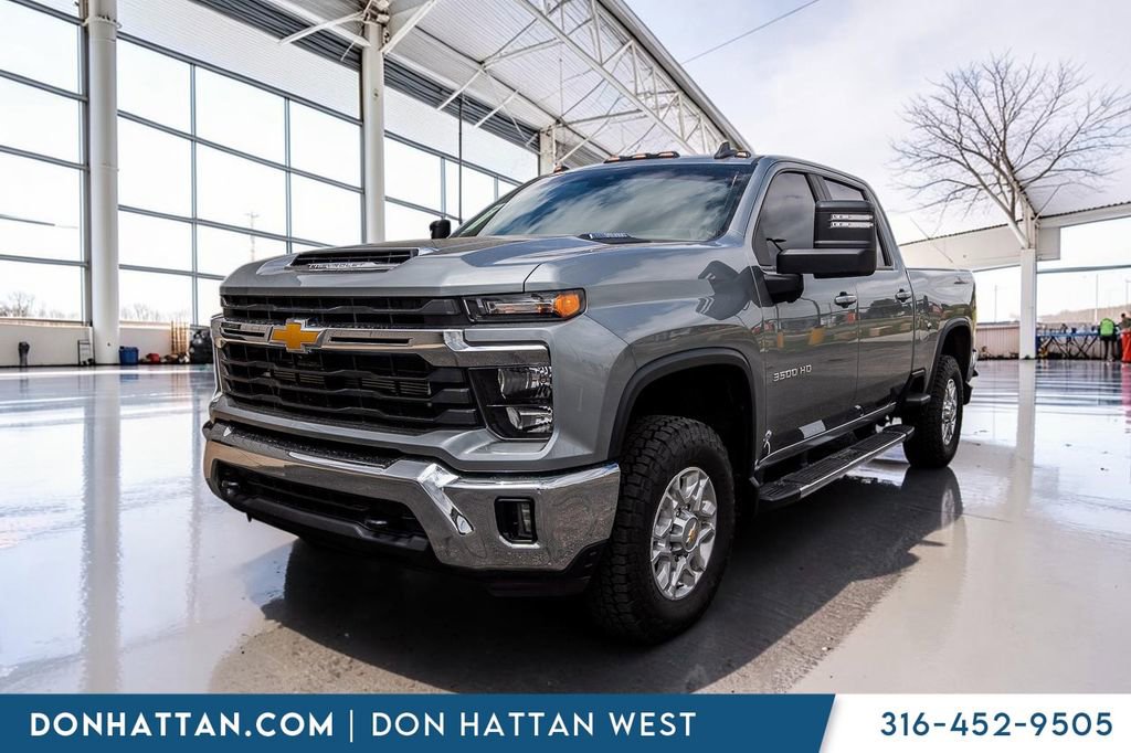 Used 2024 Chevrolet Silverado 3500 LT w/ All Star Edition AWD/4WD image 25