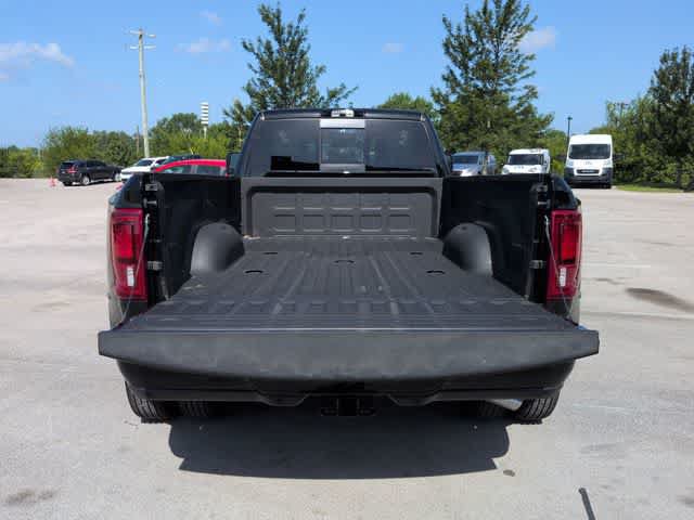 New 2026 RAM 3500 Laramie AWD/4WD image 36