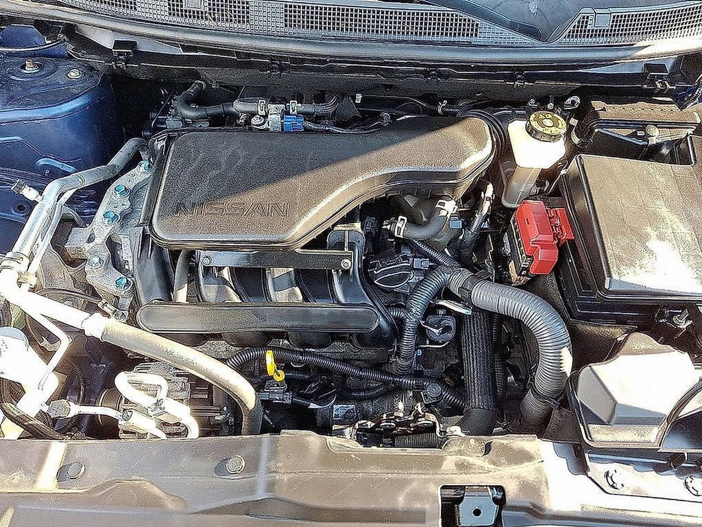 Used 2022 Nissan Rogue Sport S image 18