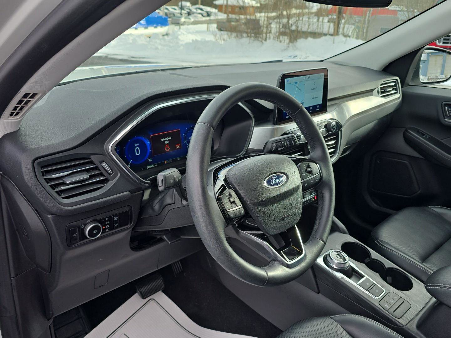 Used 2022 Ford Escape Titanium w/ Class II Trailer Tow Package image 17