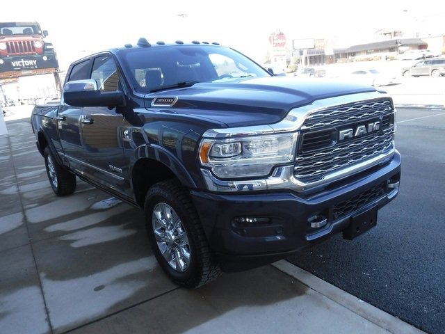 Used 2020 RAM 3500 Limited image 11