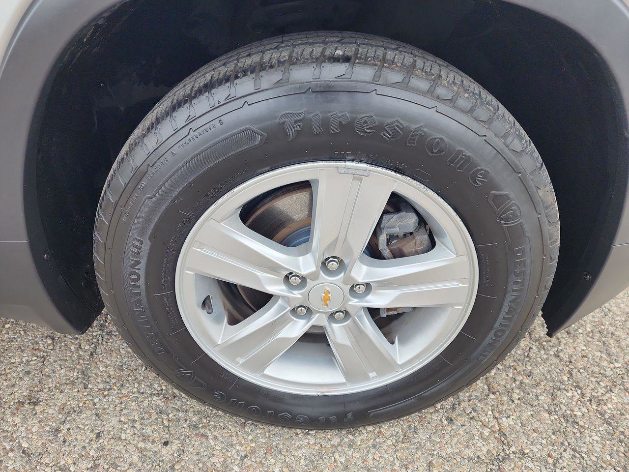 Used 2019 Chevrolet Trax LT w/ LT Convenience Package image 16