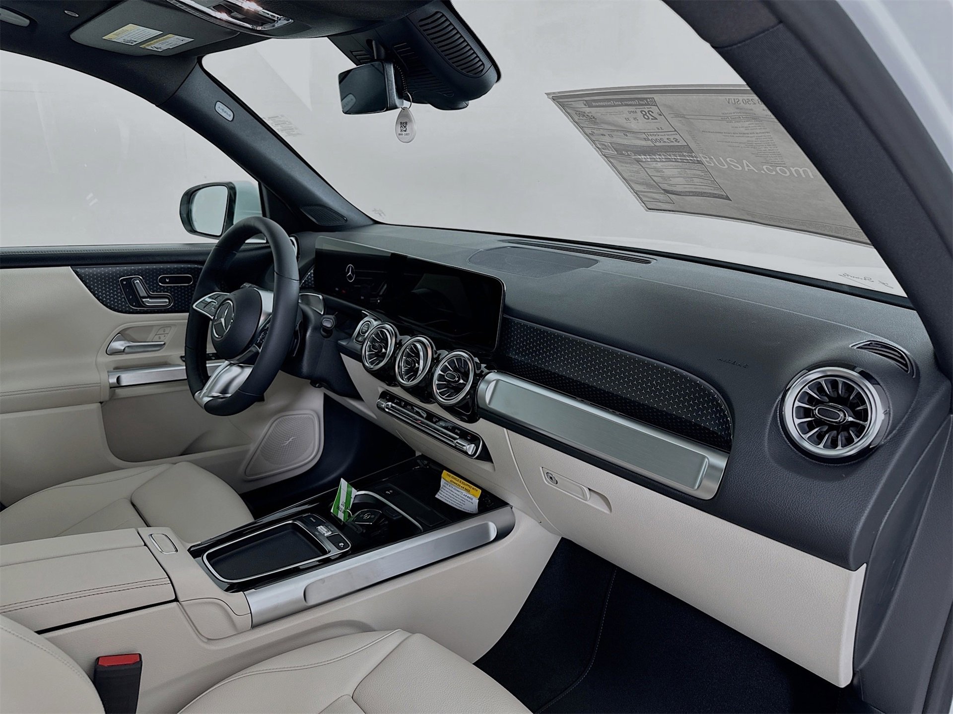 New 2026 Mercedes-Benz GLB 250 image 31