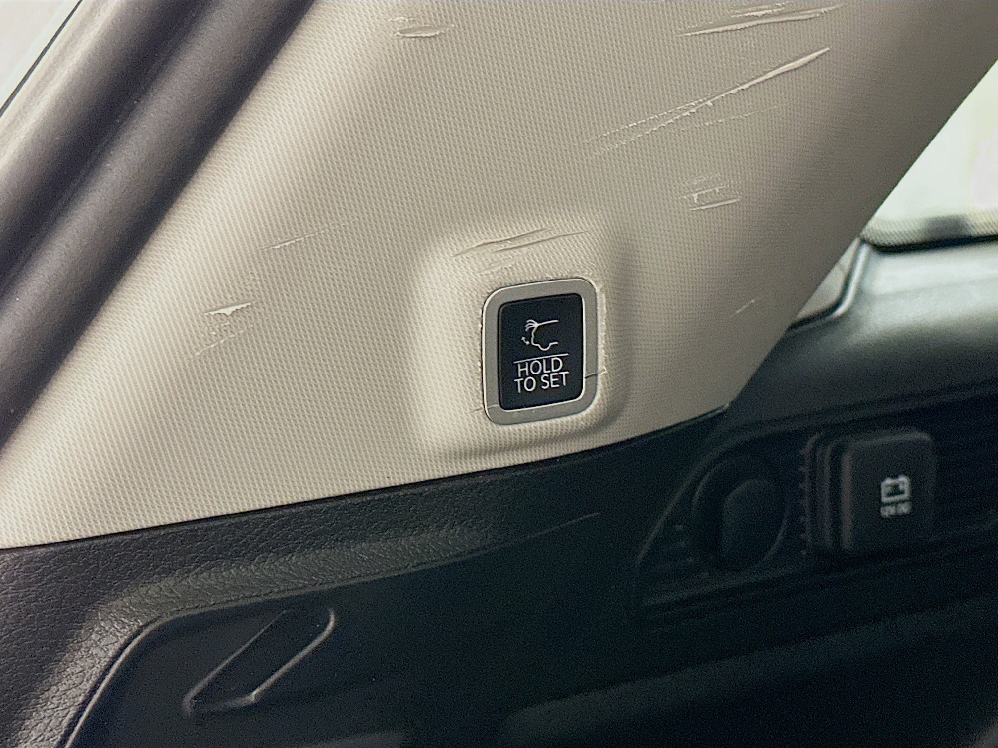 Used 2023 Jeep Grand Cherokee Limited w/ Trailer Tow Prep Group (B) image 31