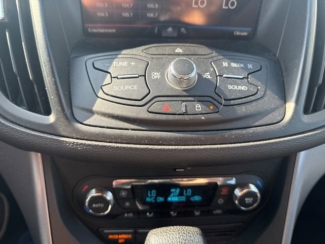 Used 2015 Ford Escape SE w/ SE Chrome Package image 26