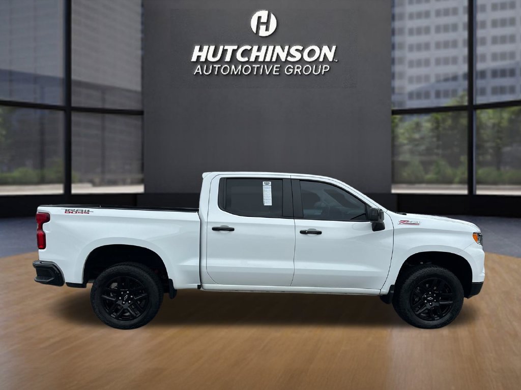 Used 2025 Chevrolet Silverado 1500 LT Trail Boss w/ Convenience Package II AWD/4WD image 8