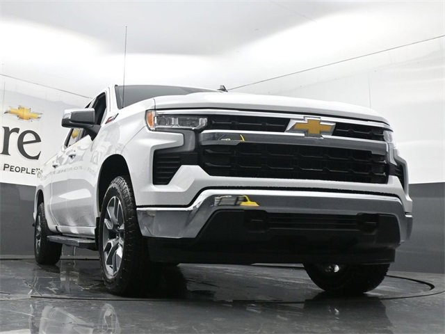 New 2026 Chevrolet Silverado 1500 LT image 3