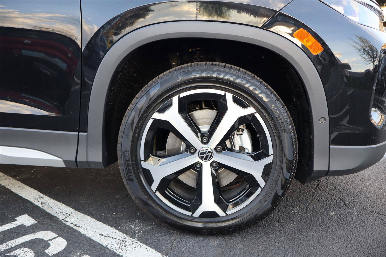 New 2026 Volkswagen Tiguan SE AWD/4WD image 10