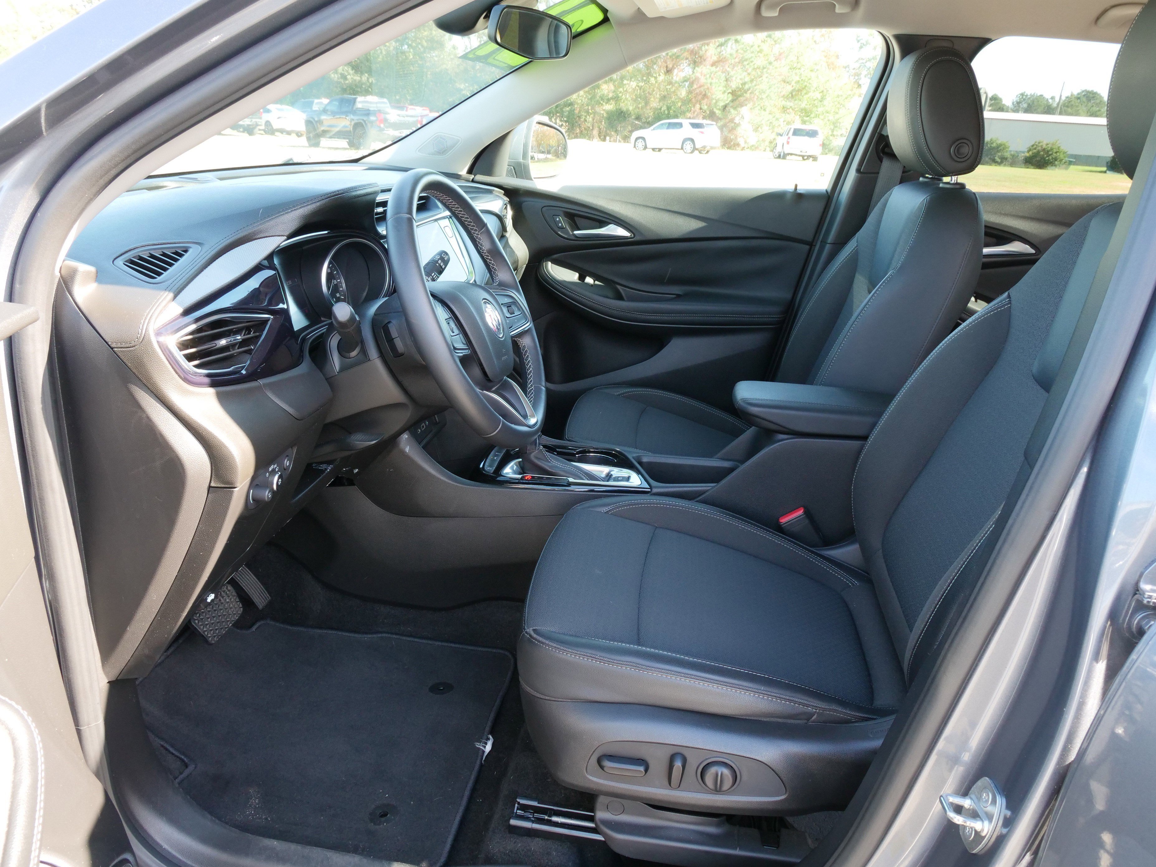 Certified 2021 Buick Encore GX Preferred w/ Cold Weather Comfort Package image 13