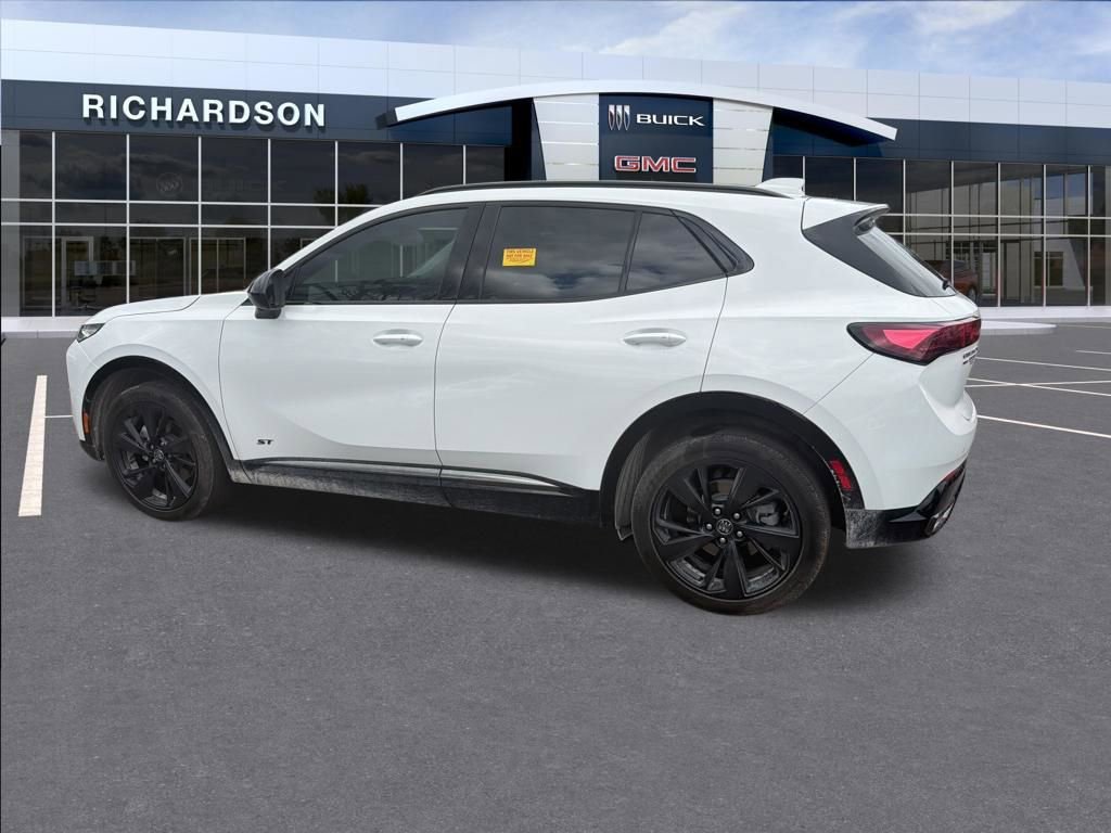 Used 2025 Buick Envision Sport Touring AWD/4WD image 14