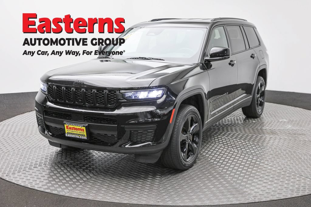 Used 2023 Jeep Grand Cherokee L Laredo AWD/4WD image 1