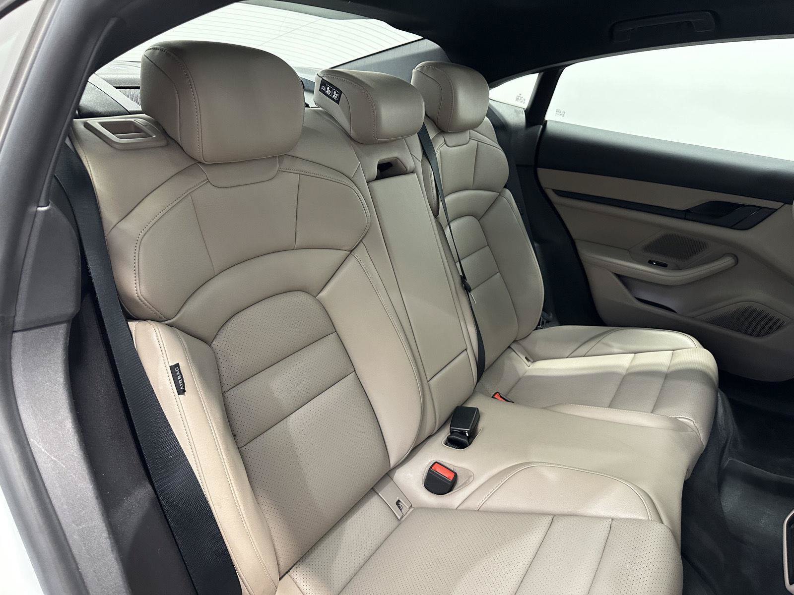 Used 2021 Porsche Taycan RWD image 36