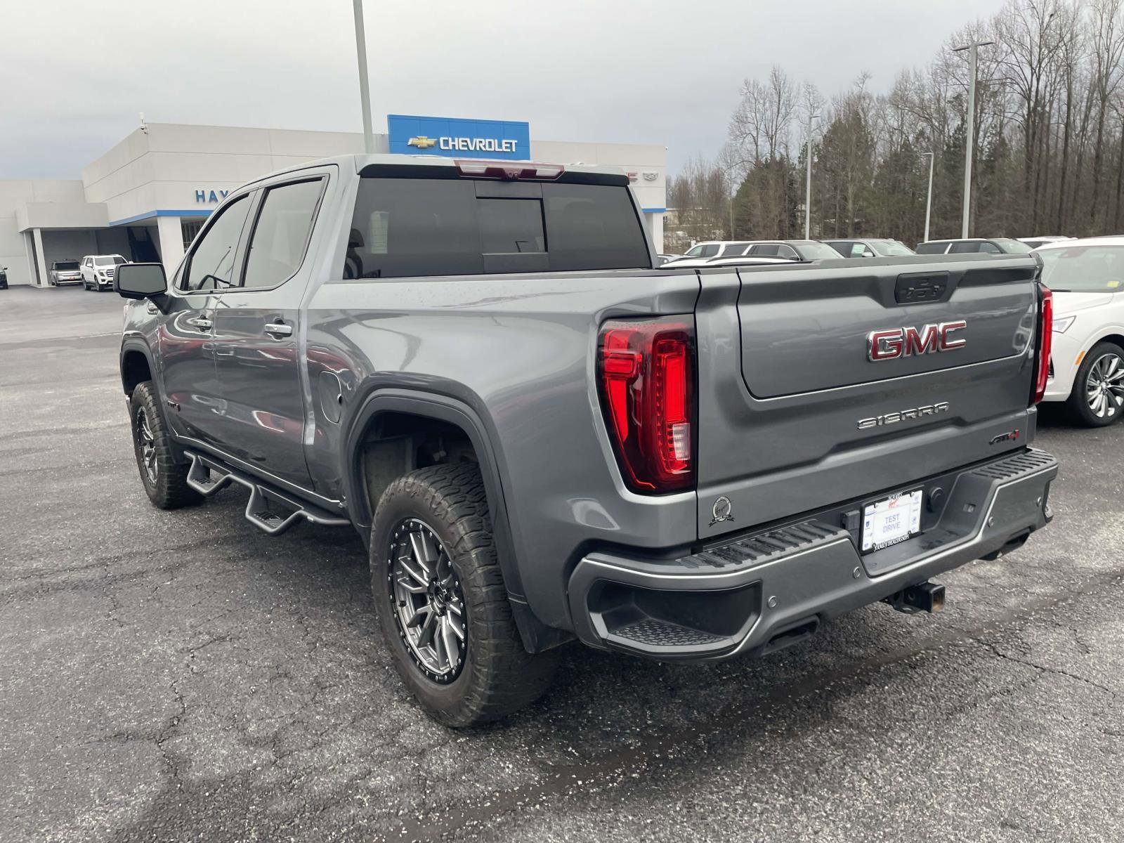 Used 2021 GMC Sierra 1500 AT4 w/ AT4 Value Package image 4