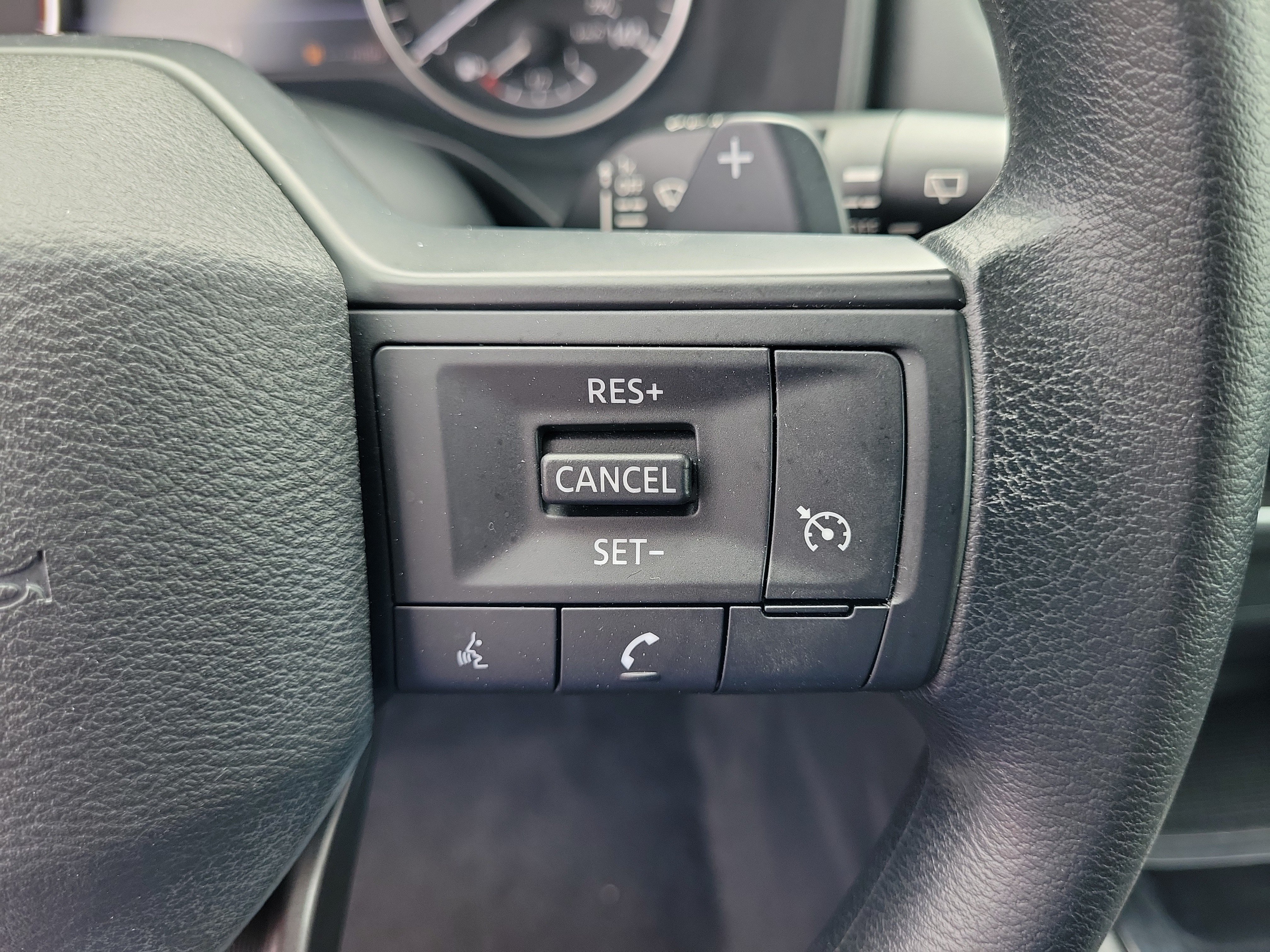Certified 2025 Nissan Rogue S AWD/4WD image 17