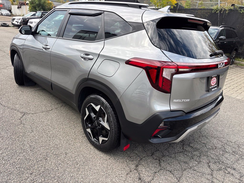 Used 2025 Kia Seltos S AWD/4WD image 4