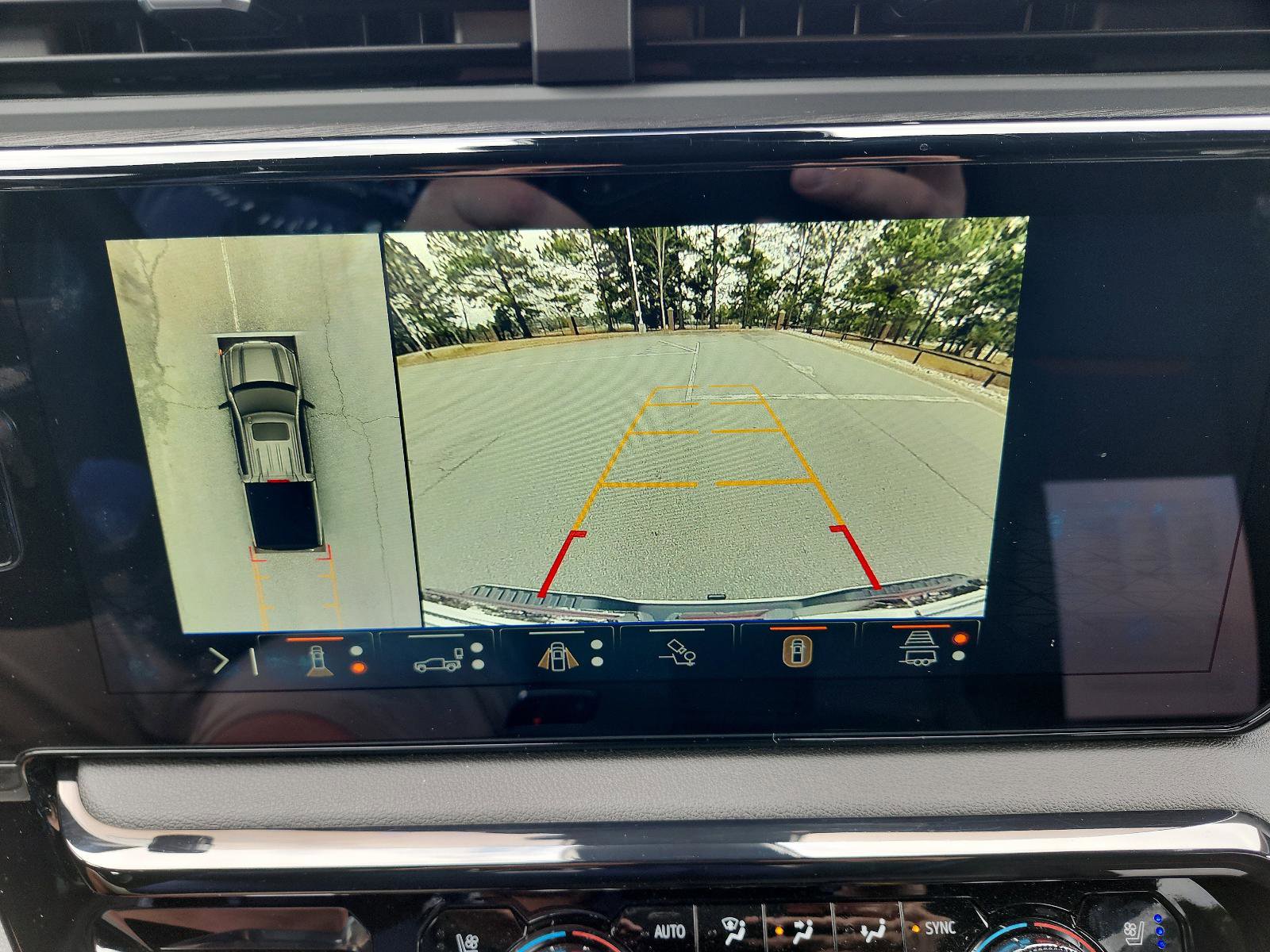 Certified 2025 GMC Sierra 1500 AT4 w/ AT4 Premium Package image 19