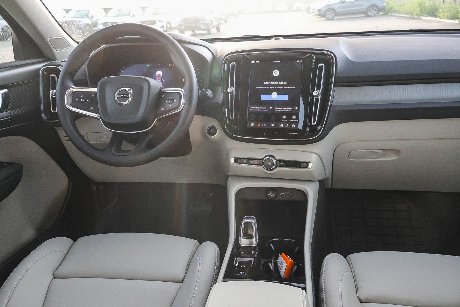New 2026 Volvo XC40 B4 Plus w/ Climate Package FWD image 21