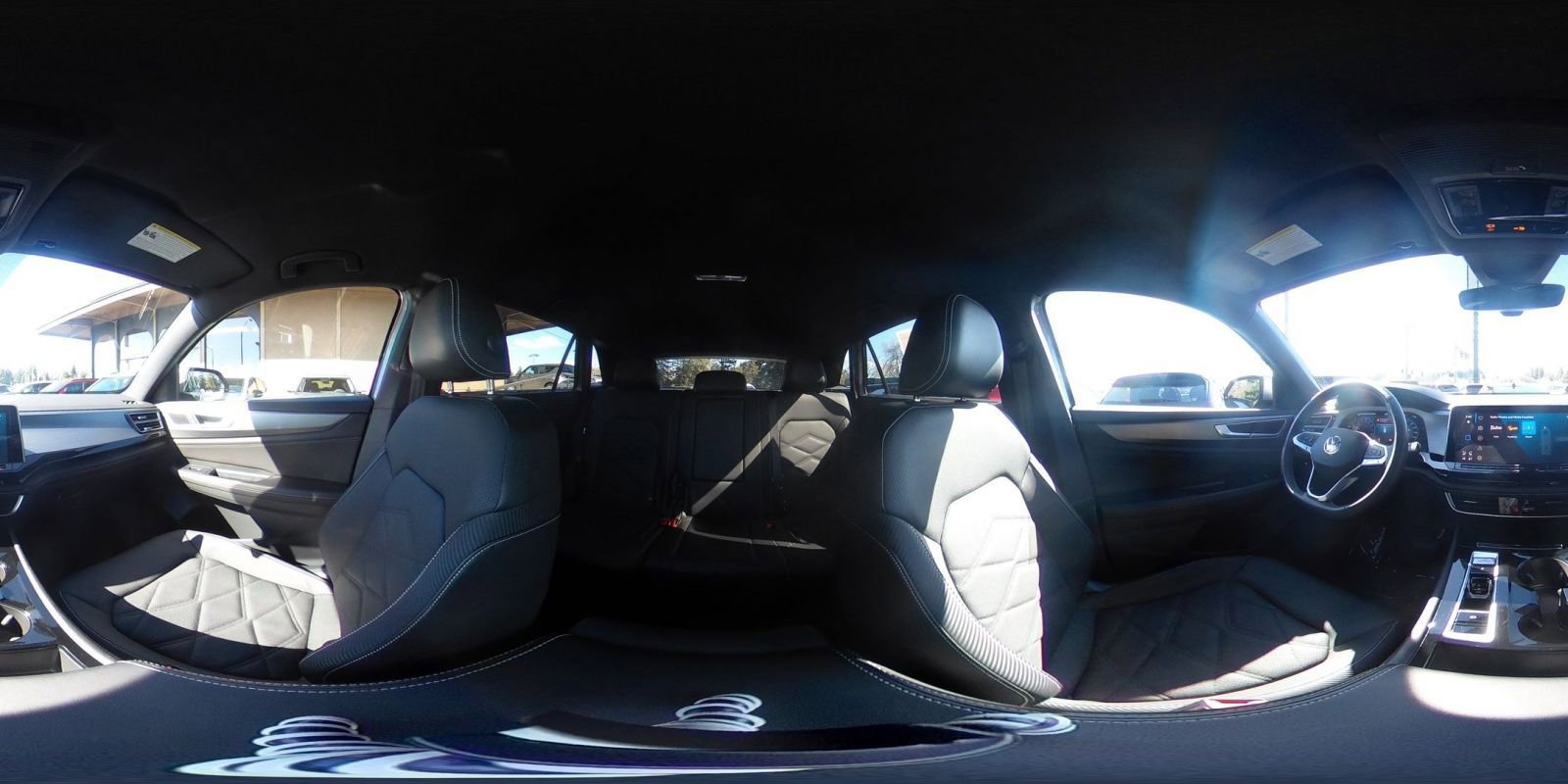 Used 2025 Volkswagen Atlas Cross Sport SE image 44