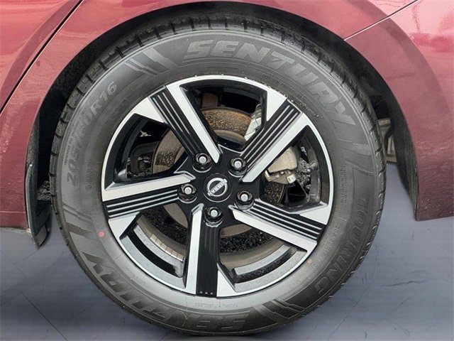 Used 2024 Nissan Sentra SV image 7