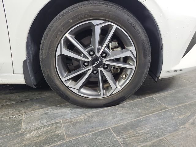 Used 2023 Kia Forte GT-Line image 4