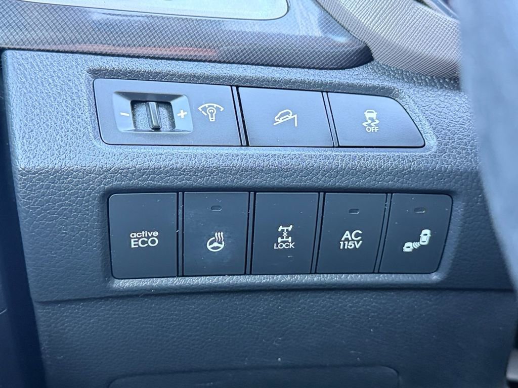 Used 2015 Hyundai Santa Fe Limited w/ Option Group 04 image 22