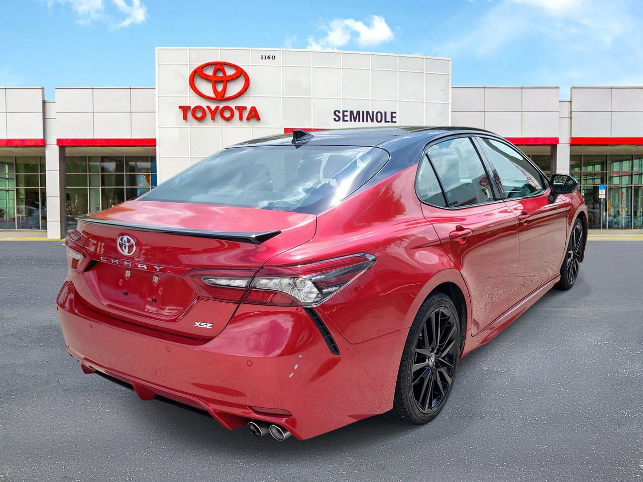 Used 2023 Toyota Camry XSE w/ Navigation Package FWD image 3