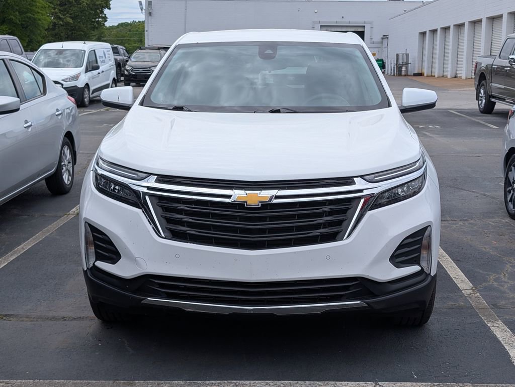 Used 2023 Chevrolet Equinox LT w/ LPO, Floor Liner Package image 4